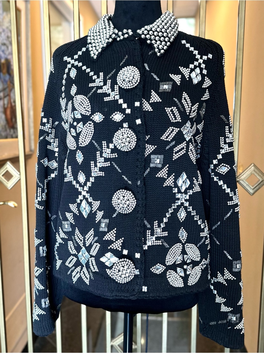 CLASSIQUES SPORT sweater/Jacket with Rhinestone Collar S: XS